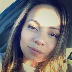 Meet your Posher, Jeannette